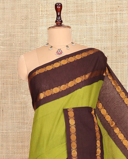 Leaf Green Plain Sungudi Cotton Saree