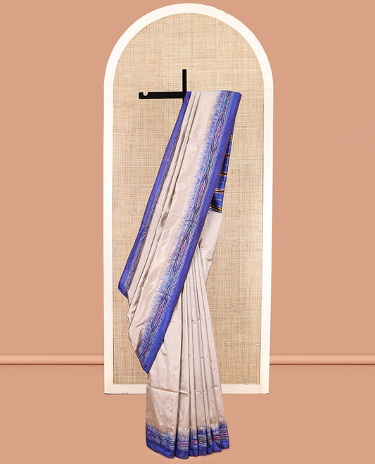 Grey Plain Pochampally Ikat Silk Saree, Complemented by a Contrast Ikat Border, Ikat-Style Pallu, and No Blouse
