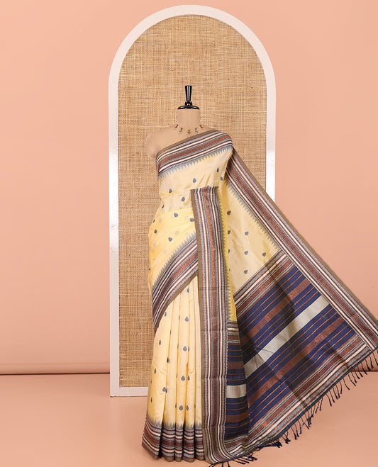 Off-white Litchi Chettinad Saree, Subtly Woven with Thread Leaf Buttas, Contrast Traditional Border, and a Contrast Blouse