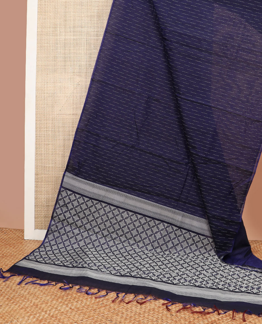 Borderless blue geometric design silk cotton saree with argyle design pallu