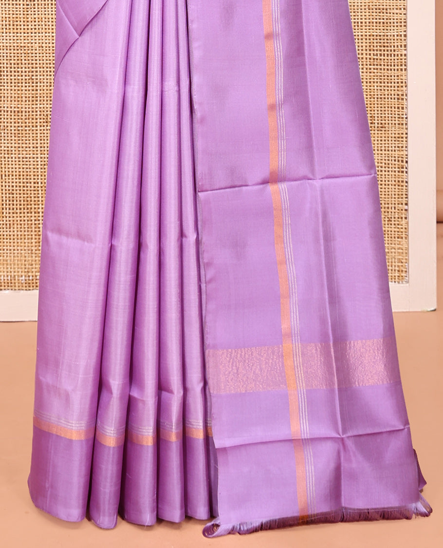Lavender Plain Uppada Silk Saree, Complemented by a Plain Border, Zari Pallu, and a Matching Blouse