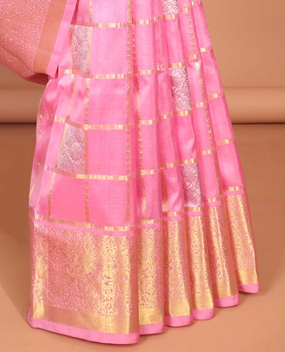 Pink checked design vengatagiri pure silk saree , contrast traditional design border &intricate zari design pallu