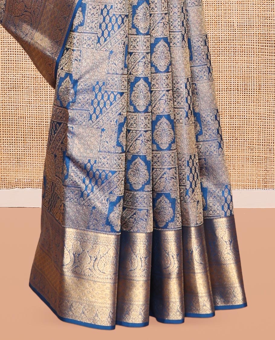 Blue Kanchipuram Wedding Silk Saree, Accentuated with Jacquard Design, a Traditional Zari Design Border, Grand Pallu, and a Matching Blouse