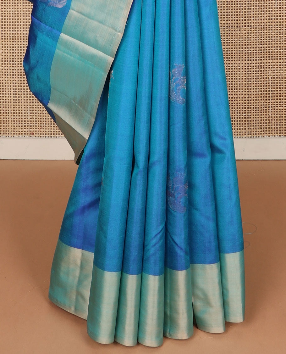 Blue floral zari buttas Kanchipuram silk saree, contrast plain border & pallu of jaal & kodi visiry designs