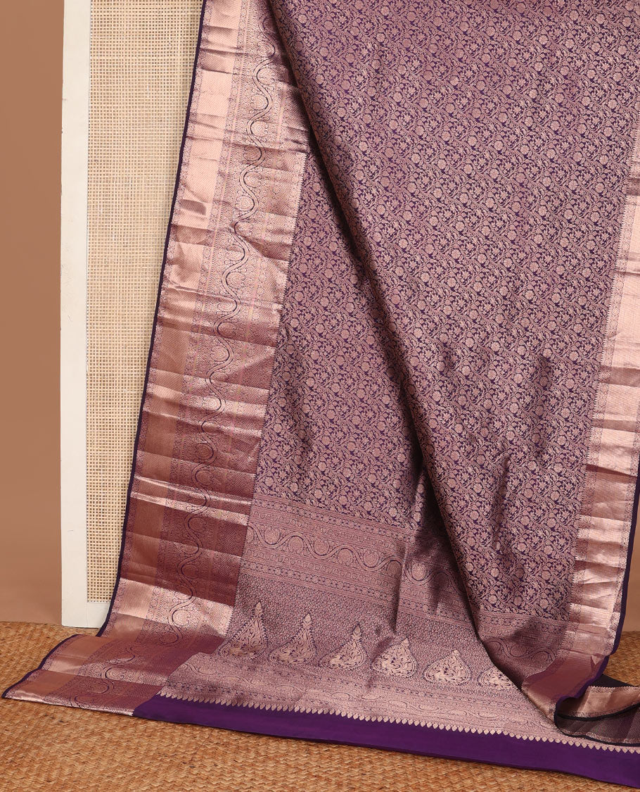 Purple floral jacquard wedding silksaree, zari border of thilakam mokku,chakram,mayil kann,kathir,kodi visiry & dhavana kodi designs