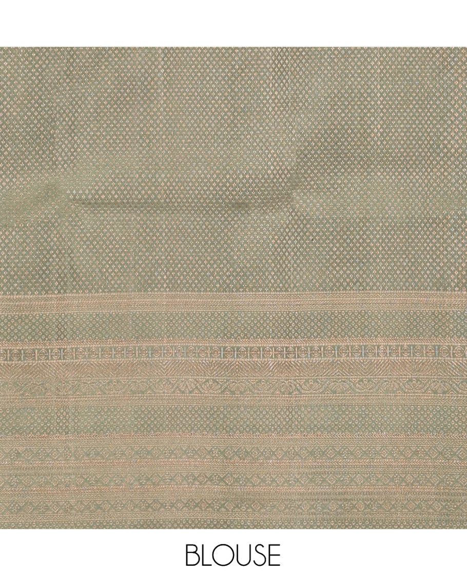 Green Kanchipuram Wedding Silk Saree, Mesmerized with Jacquard Design, a Sparsely Woven Traditional Zari Border, Grand Pallu, and a Matching Blouse