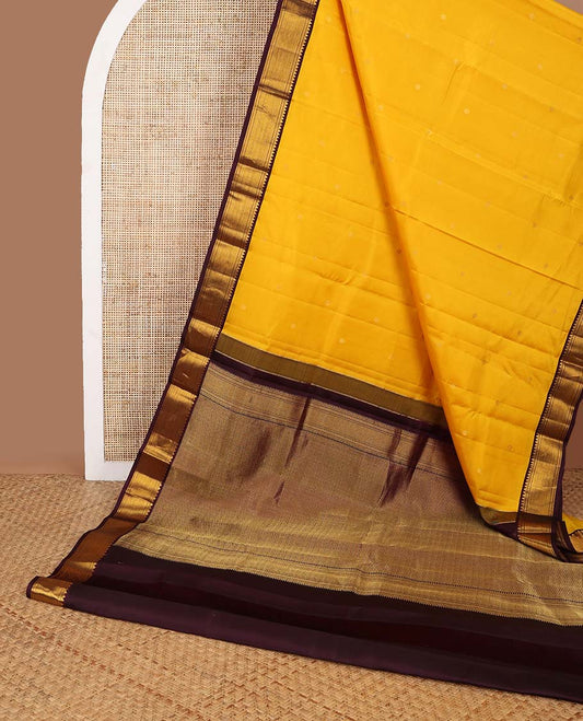 Orange floral buttas silk saree with contrast border of thilakam mokku, banaras, kathir, mayil kann design & zari design pallu