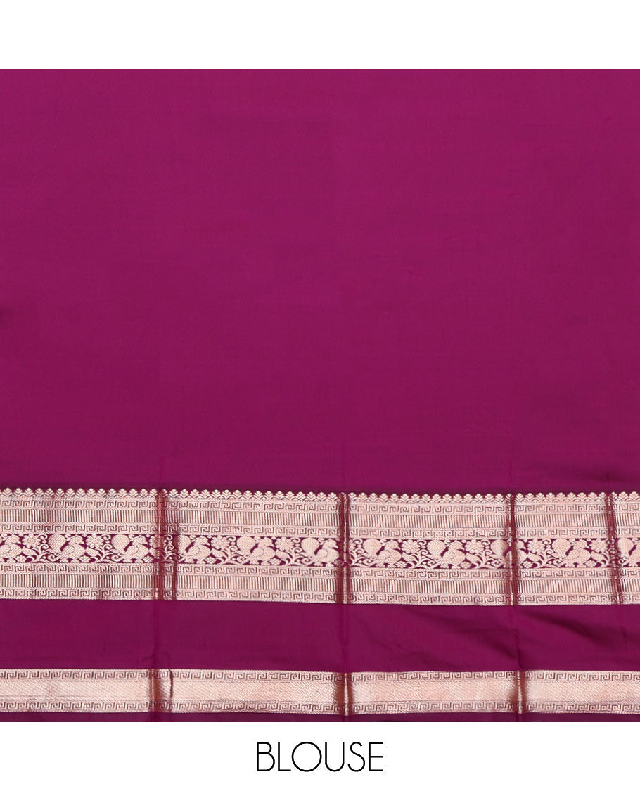 Green Budget Silk Saree, Finely Woven with Zari Buttas, Complemented by a Contrast Traditional Zari  Rettai Pettu Border, Grand Pallu, and a Contrast Blouse