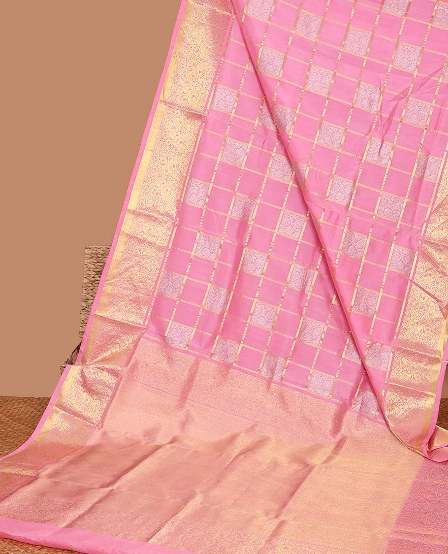 Pink checked design vengatagiri pure silk saree , contrast traditional design border &intricate zari design pallu