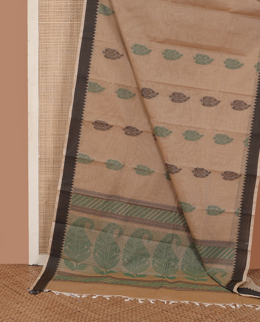 Sandal buttas kanchi cotton saree, contrast border, and pallu of paisley designs