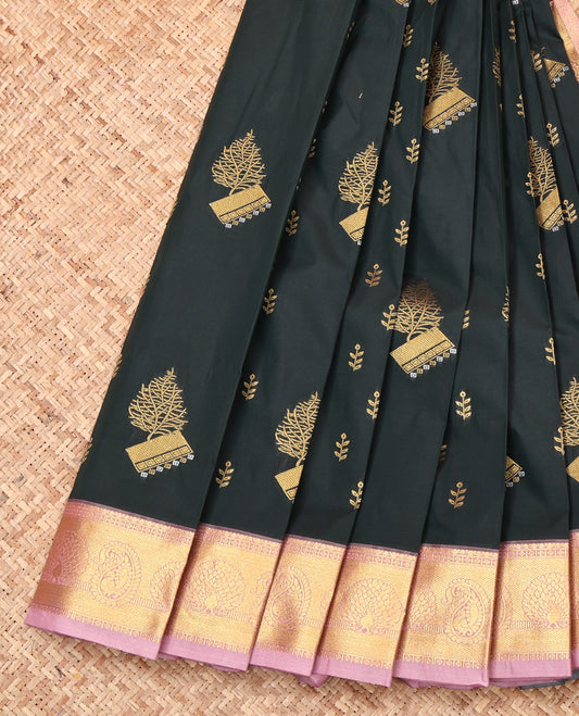 Green Budget Silk Saree, Adorned with Zari Buttas, Complemented by Contrast Traditional Zari Border, Grand Pallu, and Contrast Blouse