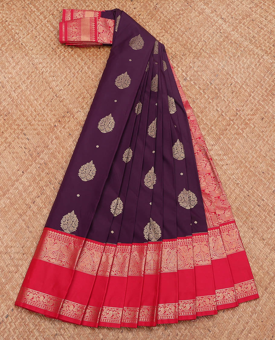 Purple Budget Silk Saree, Mesmerized with Zari Buttas, Complemented by a Contrast Traditional Zari Rettai Pettu Border, Grand Pallu, and a Contrast Blouse