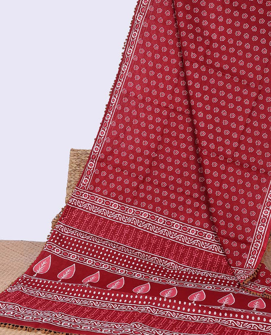 Red leaf motifs mul mul cotton saree with self floral border & intricate design pallu