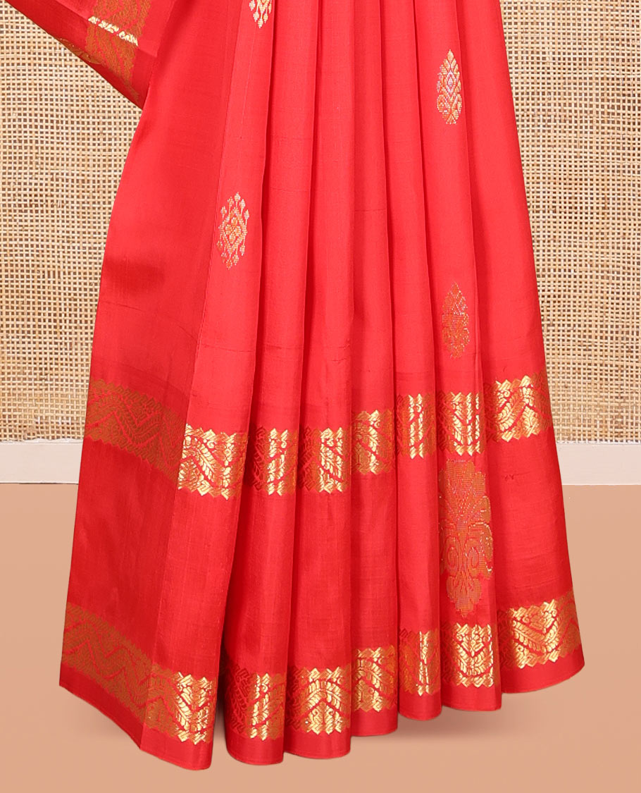 Red Kanchipuram Silk Saree, Detailed with Zari Buttas, Highlighted by a One-Sided Rettai Pettu Zari Border, Floral Design Pallu, and a No Blouse