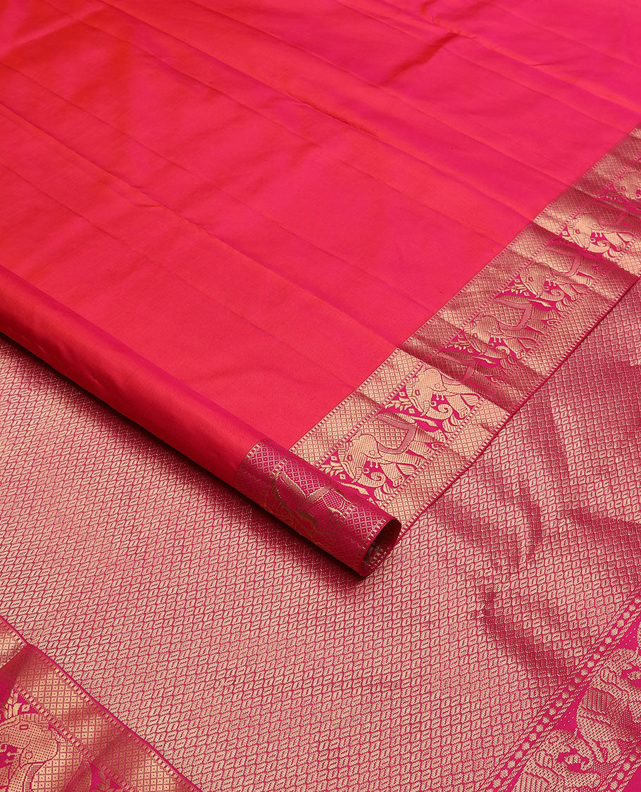 Red plain Kanchipuram silk saree, zari border of Muthu, mayil kann & yaanai designs & jaal pallu