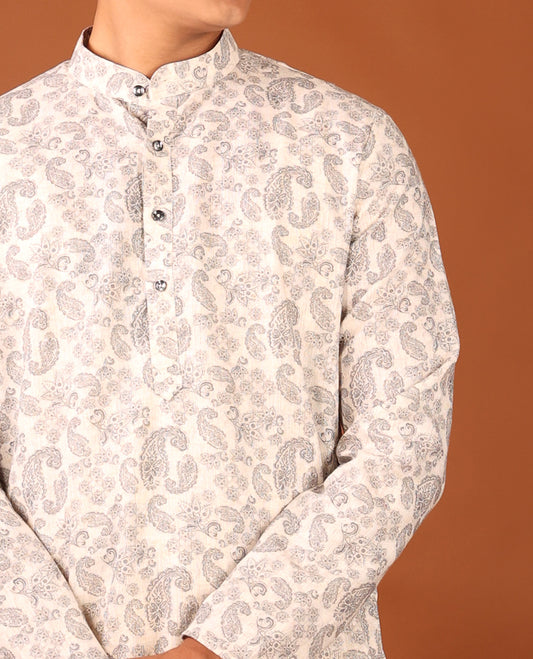 Off-White Paisley Motifs Printed Full-Sleeved Men's Kurta