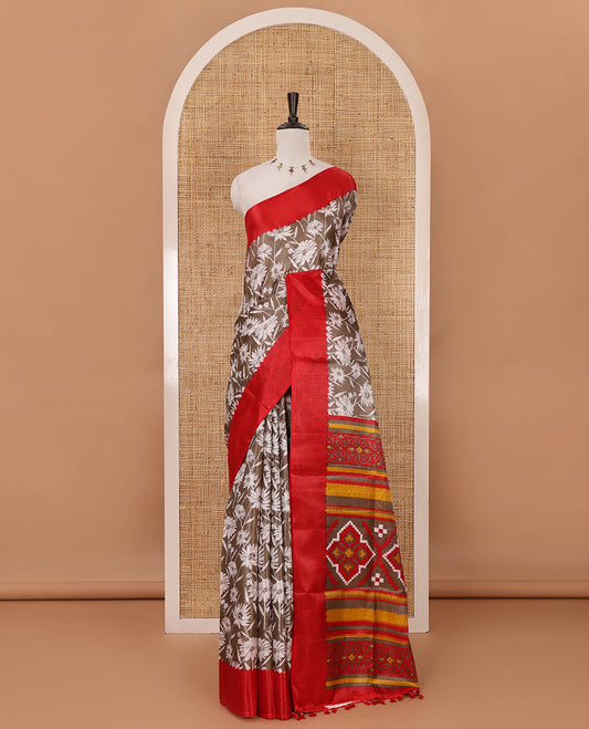 Brown sunflower motifs printed Khadi cotton saree, contrast plain border, patola geometric printed pallu & contrast blouse
