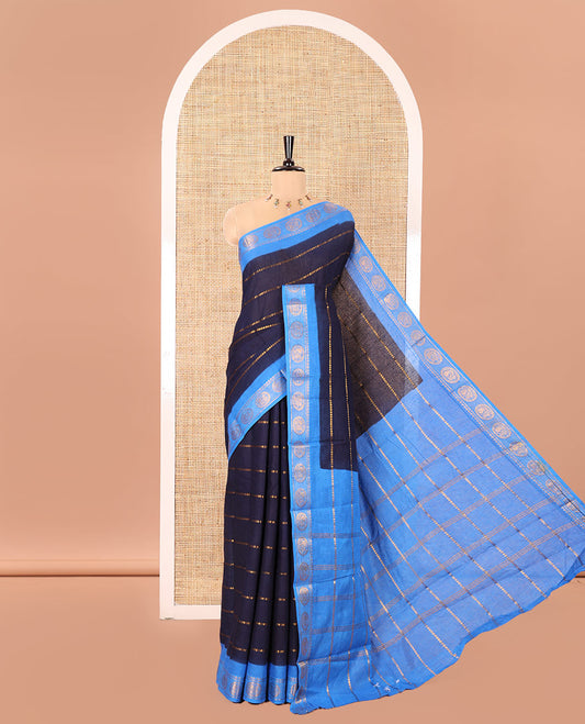 Navy Blue Sungudi Cotton Saree, Enriched with Veldhari Zari Stripes All Over Its Body, Complemented by a Contrast Border of Round Peacock Designs, Zari Striped Pallu, and Paired with a Contrast Blouse