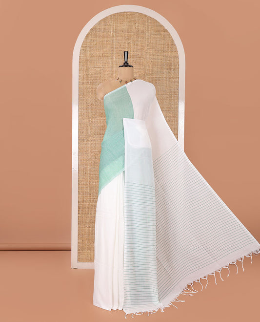 Borderless White and Green Plain Khadi Mul Cotton Saree, Self-Pallu Steeped with Stripes, and Paired with a Plain Blouse
