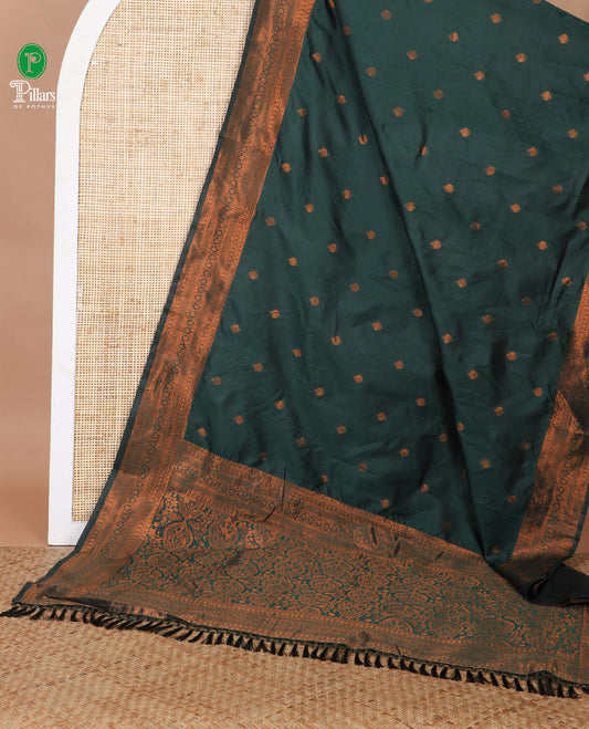 Olive green small zari butta soft silk saree with zari border & rich pallu along with butta design blouse