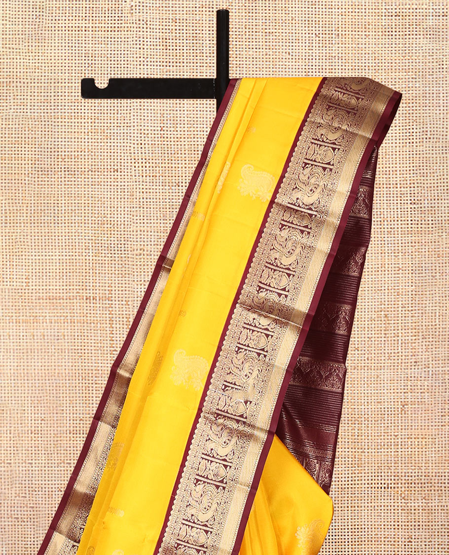 Yellow Vasundhara Silk Saree, Woven with Zari Buttas, Contrast Border of Muthu, Mayil, and Yaanai Designs, Grand Pallu, and Contrast Blouse