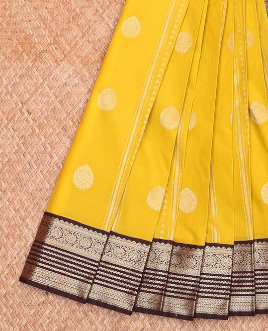 Yellow Budget Silk Saree, Subtly Sparkled with Zari Designs All Over Its Body, Complemented by a Contrast Traditional Zari Design Border, Grand Jaal Pallu, and Paired with a Contrast Blouse