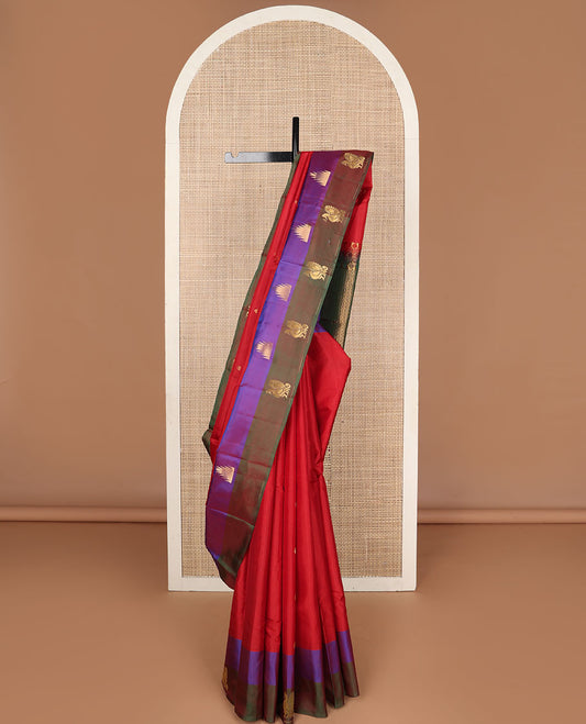 Red zari buttas Kanchipuram silk saree, contrast border of thazampoo rekku & mayil designs & pallu of intricate designs
