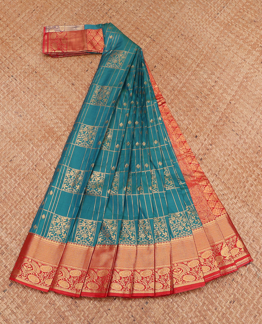 Green Budget Silk Saree, Detailed with Zari Designs, Complemented by a Contrast Traditional Zari Border, Jaal Pallu, and a Contrast Blouse