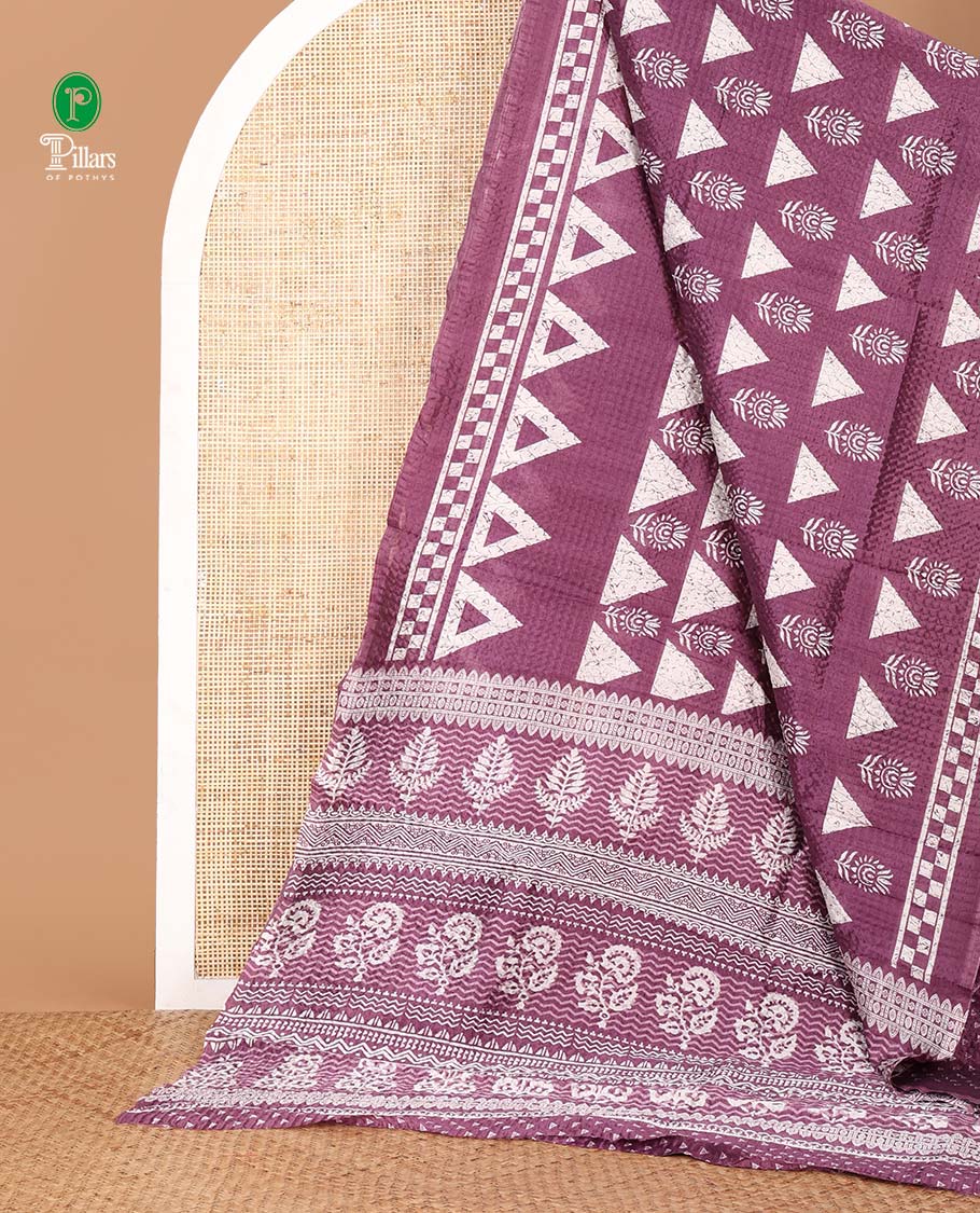 Violet batik-style triangle & floral printed litchi crushed saree,self-border,geometric print pallu & triangle motif printed blouse