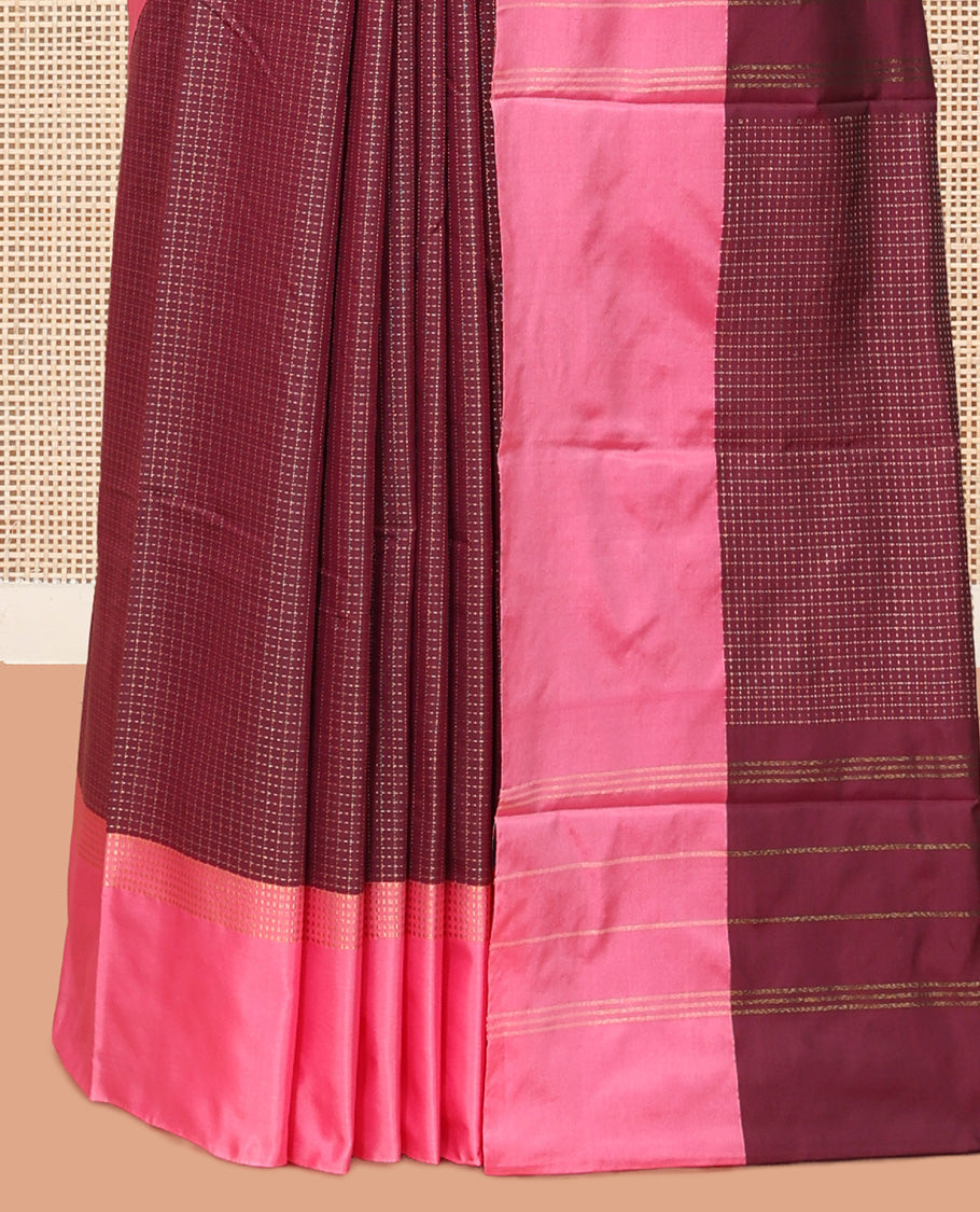Maroon Arani Saree, Enriched with Zari Checks, a Contrast Border, Zari Design Pallu, and a Matching Blouse