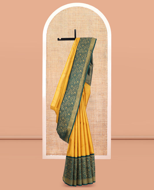 Yellow Micro-Checked Kanchipuram Silk Saree, Complemented by a Contrast Korvai Paithani-Style Border, Grand Jaal Pallu, and Contrast Blouse