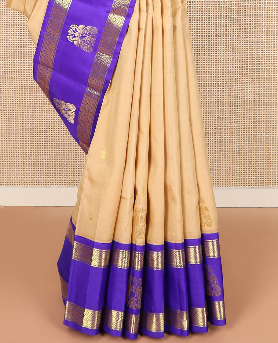 Sandal zari buttas Kanchipuram silk saree, contrast border of diamond, and mayil designs, and pallu of kamalam and manga designs