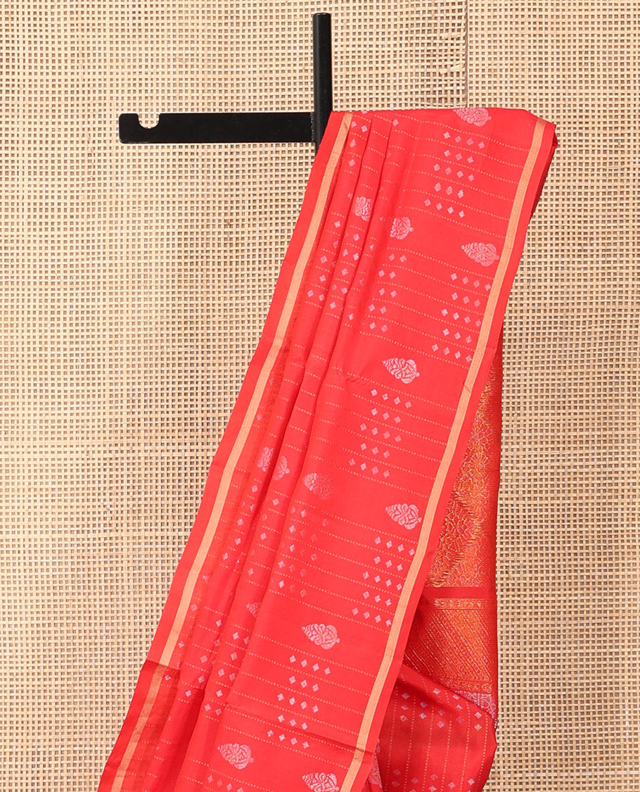 Pink Mayuri Lite Silk Mix Saree, Delicately Woven Zari Buttas, a Piping Border, Grand Pallu, and a Matching Blouse