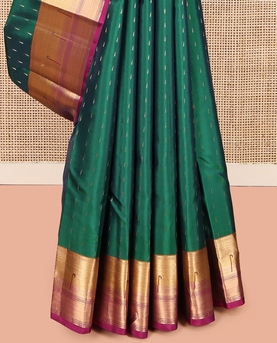 Green Vasundhara Lite Silk Mix Saree, Woven with Zari Buttas, Complemented by a Contrast Zari Muniya Border, Grand Pallu, and a Contrast Blouse