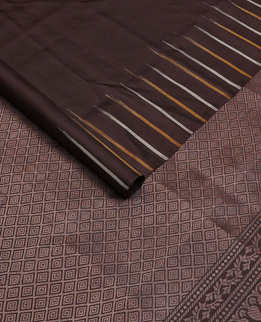 Broderless brown soft silk saree, pallu of thilakam mokku, paisa, kodi visiry, and jaal design