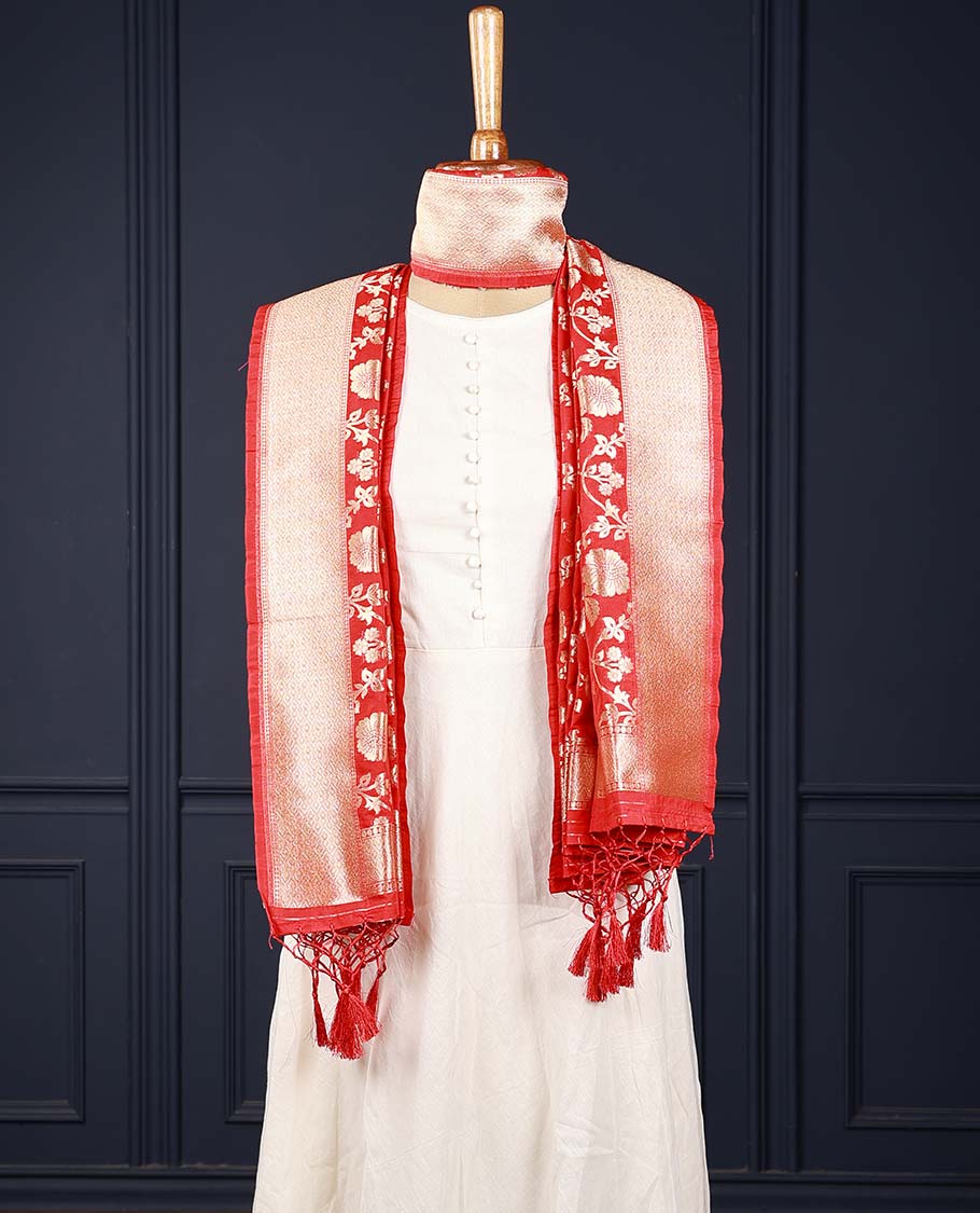 Red intricate floral jaal zari jacquard banaras dupatta with tassels 