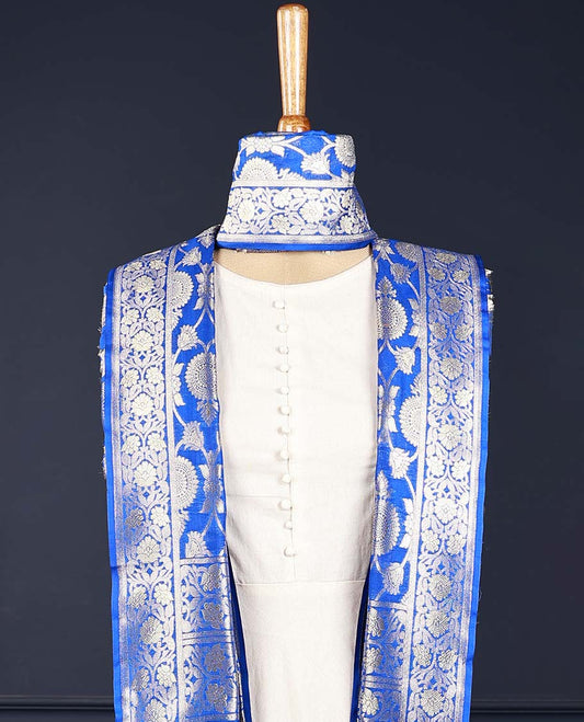 Ultramarine blue intricate floral vine & chakra design jacquard banaras dupatta with tassels 