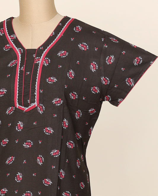 Green uniquely printed cotton half-sleeve nightie