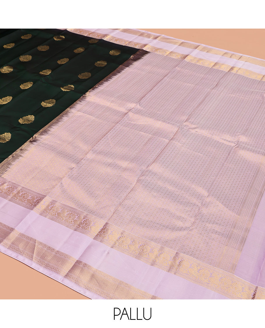 Green Vasundhara Silk Saree, Adorned with Zari Buttas, Contrast Rettai Pettu Border of Mayil, Muthu, Kamalam, and Mayil Kann Designs, Grand Pallu, and Contrast Blouse