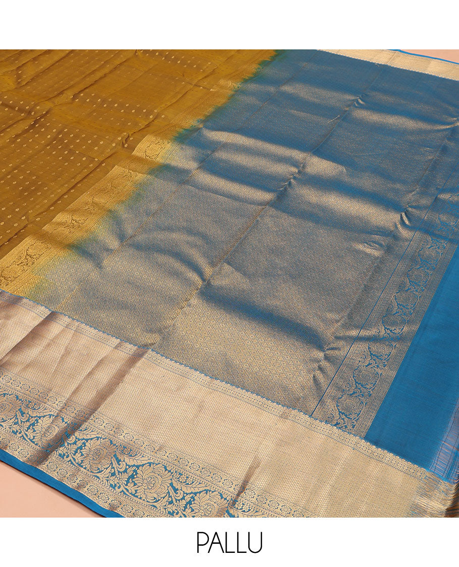 Green Vasundhara Lite Silk Mix Saree, Gracefully Embellished with Zari Butta on Its Body, Complemented by Contrast Border of Salngai, Rudraksham, Muthu, Mayil Kann and Kamalam Designs, Jaal Patterned Pallu, and Paired with a Contrast Blouse