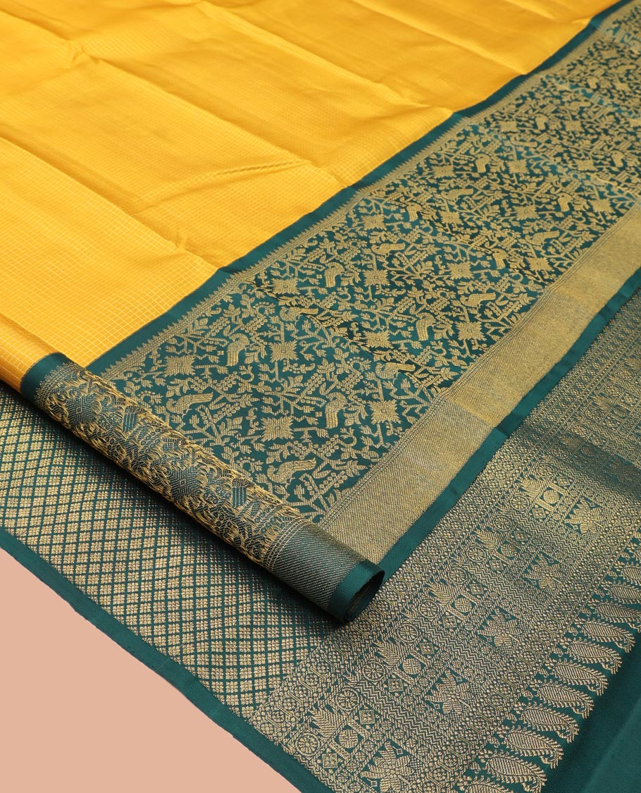 Yellow Micro-Checked Kanchipuram Silk Saree, Complemented by a Contrast Korvai Paithani-Style Border, Grand Jaal Pallu, and Contrast Blouse
