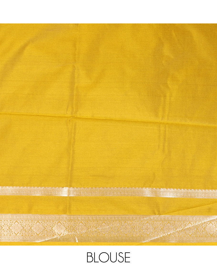 Bottle green zari butta semi soft silk saree with rettai pettu, diamond border grand pallu along with plain blouse