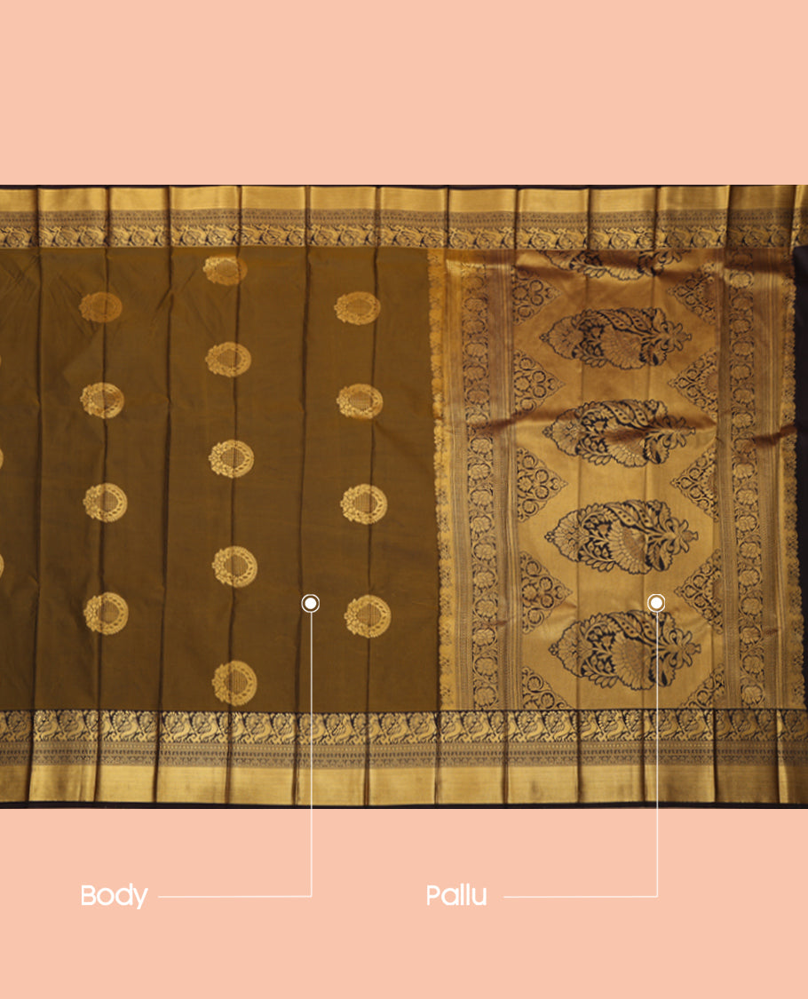 Green Budget Silk Saree, Adorned with Floral-Circular Buttas, a Contrast Traditional Peacock Zari Border, a Grand Pallu and a Contrast Blouse