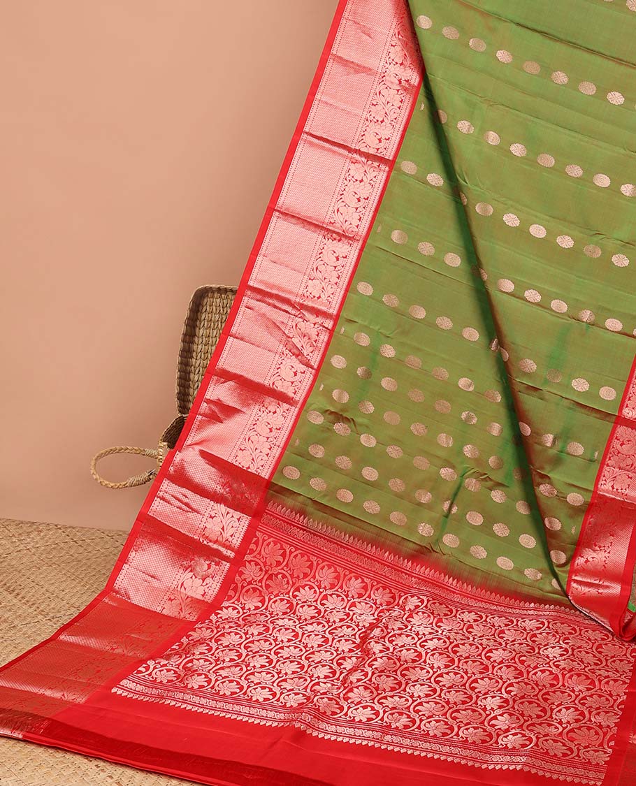 Green floral buttas kancheepuram silk saree with contrast border of kodi visiry, mayil kann design & zari design pallu