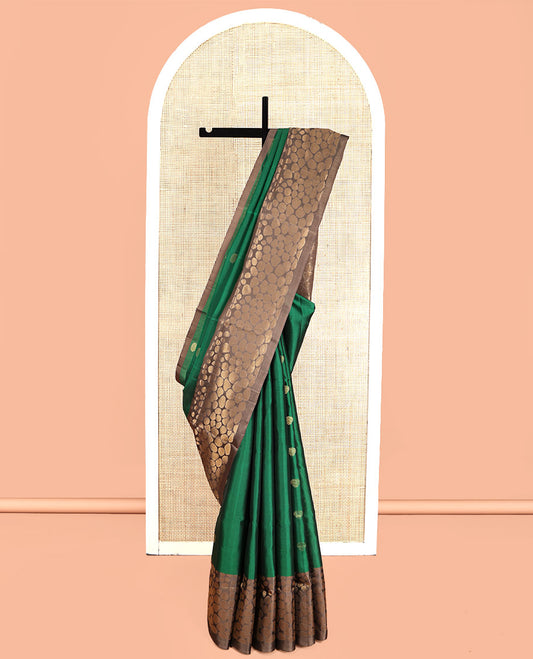 Green Mayuri Lite Silk Mix Saree, Detailed with Zari Buttas, Complemented by Contrast Geometric Patterned Border, Pallu of Geometric Patterns, and a Contrast Blouse