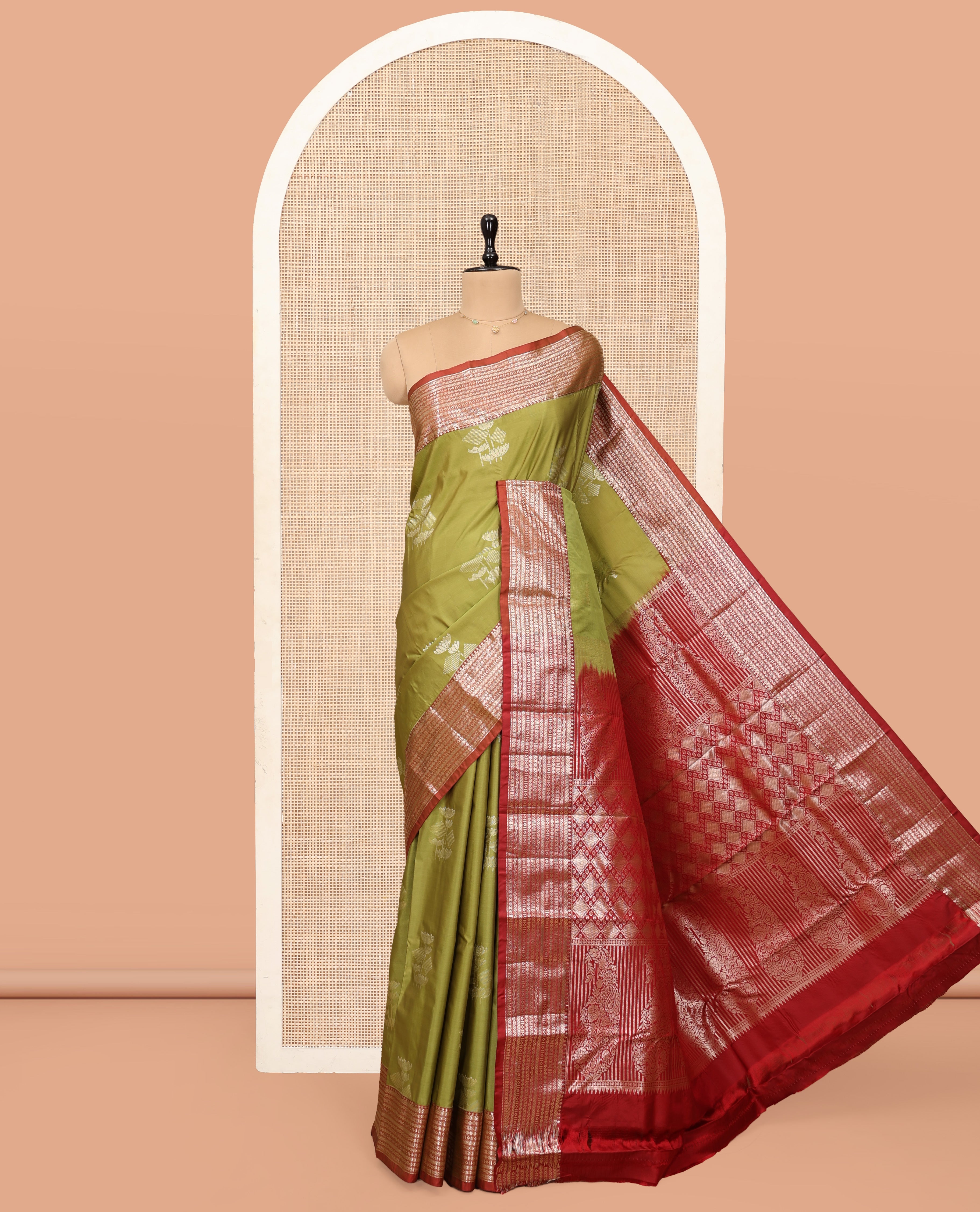 Green Budget Silk Saree, Embellished with Zari Buttas, Complemented by a Contrast Traditional Zari Border, Pallu of Jaal and Paisley Designs, and Contrast Blouse