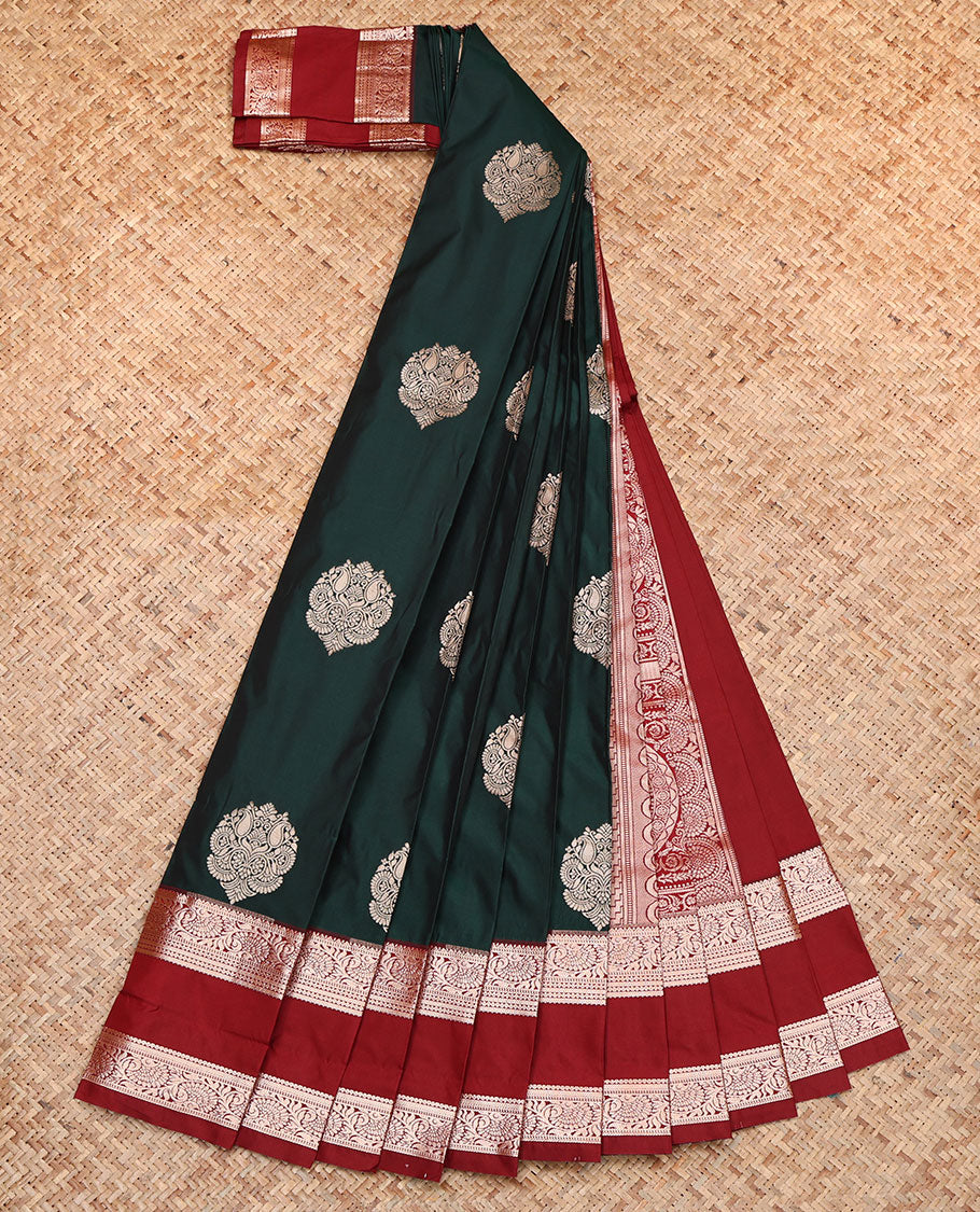 Green Budget Silk Saree, Detailed with Zari Buttas, Complemented by a Contrast Traditional Zari Rettai Pettu Border, Grand Pallu, and a Contrast Blouse