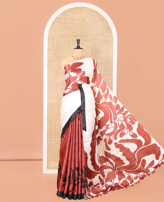 Cream and Brown Art Khadi Cotton Saree, Adorned With Half-and-Half-style Floral Print On Its Body, Highlighted by Contrast Piping Border, Self-Pallu and Paired with a Contrast Blouse