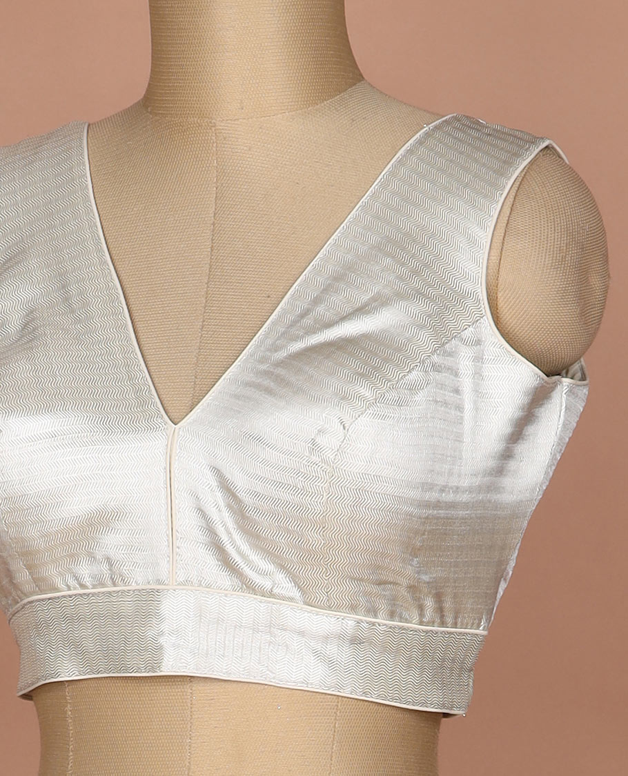 Silver chevron design front and back V-neck sleeveless tissue readymade blouse