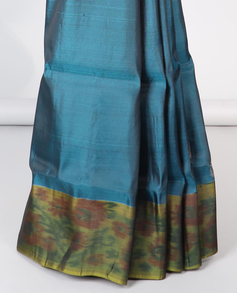 Blue floral motifs semi-soft silk sare with contrast floral border & pallu of ogee pattern
